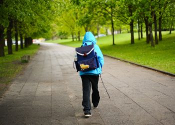 Отпустите детей погулять