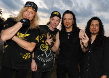 Самый волосатый металл: Stryper отметили своё 30-летие