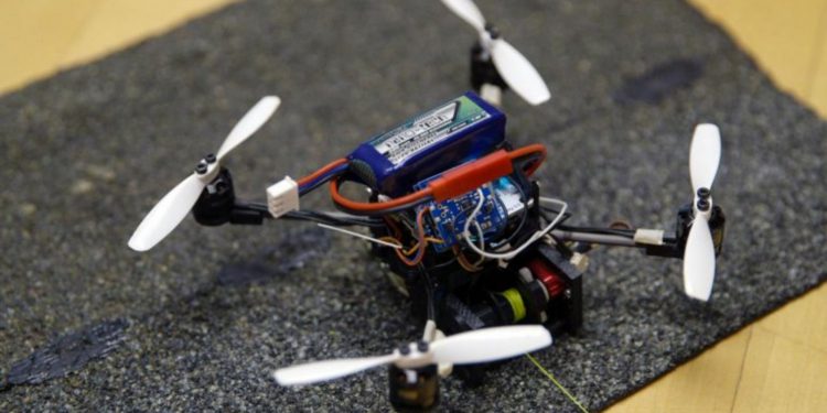 Ученые создали уникальные «лапки геккона» для летающих роботов