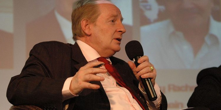 Французский политик: В обществе должна сохраняться духовная традиция