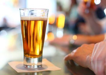 Священнослужители ответили на вопрос «Пить или не пить?»