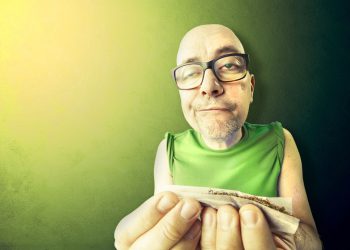 Ученые подтвердили связь между употреблением марихуаны и маникальными симптомами