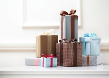 Яндекс назвал самые банальные подарки к 8 марта