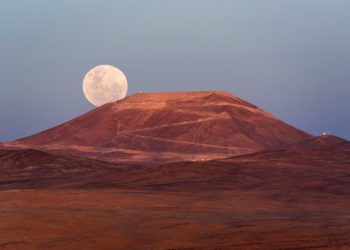 Первое суперлуние в 2018 году