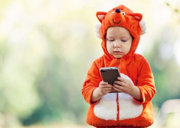 Дети со смартфонами: плюс или минус?