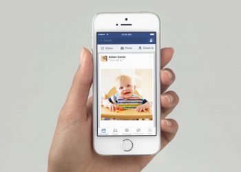 Должны ли родители постить фотографии своих детей в соцсетях?