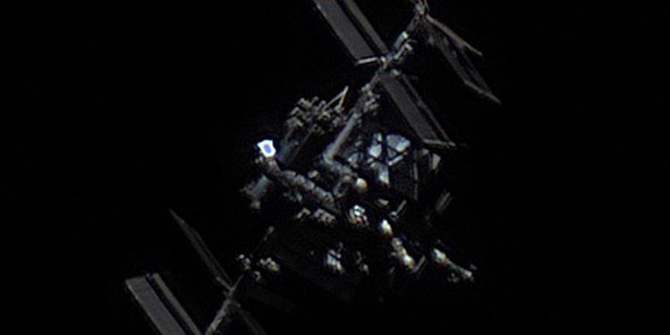 Ученый из России сделал одну из лучших в мире фотографий МКС с помощью собственной астросистемы