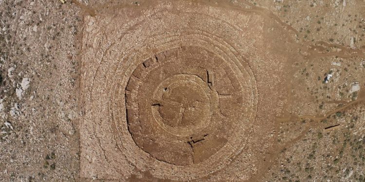 Археологи нашли на Крите лабиринт Минотавра минойской эпохи